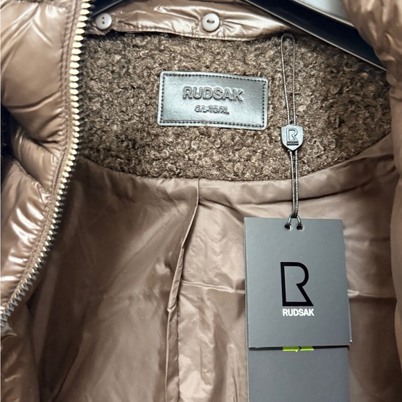 RUDSAK ARABELLA WOMEN'S TEXTURED COAT WITH REMOVABLE HOODED DICKIE - Picture 4 of 5